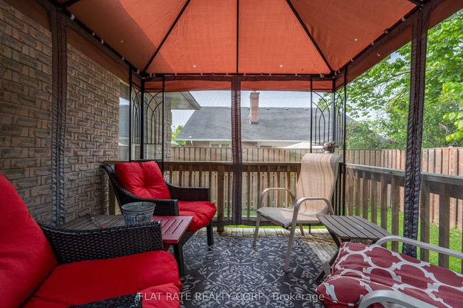10 Hillview Dr, House other with 5 bedrooms, 3 bathrooms and 4 parking in Bobcaygeon ON | Image 37