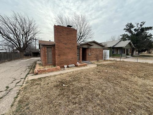 1407 Runnels St, Big Spring, TX, 79720-4413 | Card Image