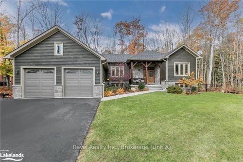 56 Tall Pines Dr, Tiny, ON, L9M0H4 | Card Image