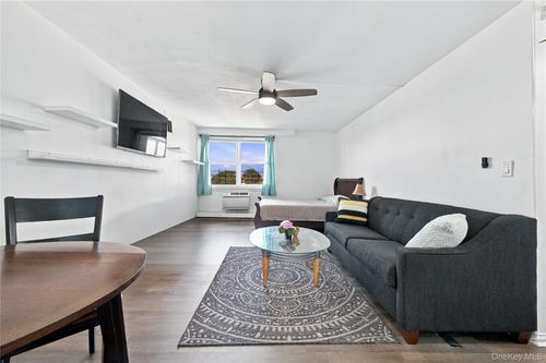7j-164-20 Highland Ave, Jamaica, NY, 11432 | Card Image