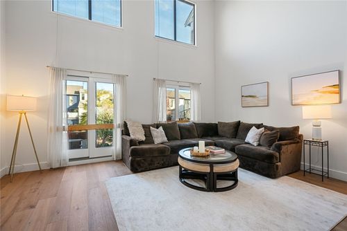 310 Swans Wharf Row, Newport, RI, 02840-6608 | Card Image