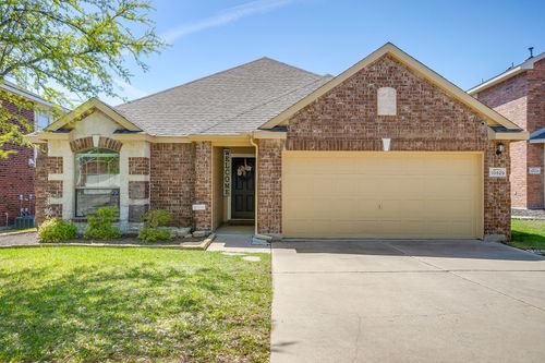 10529 Lipan Trail, Fort Worth, TX, 76108 | Card Image