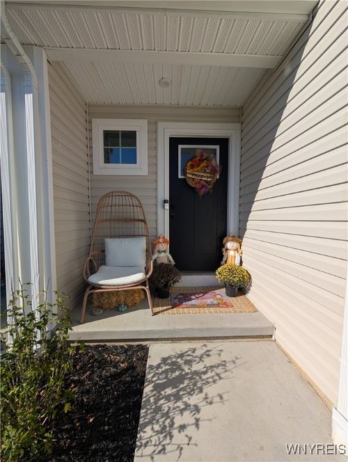 166 Grant Blvd, West Seneca, NY, 14218-3691 | Card Image
