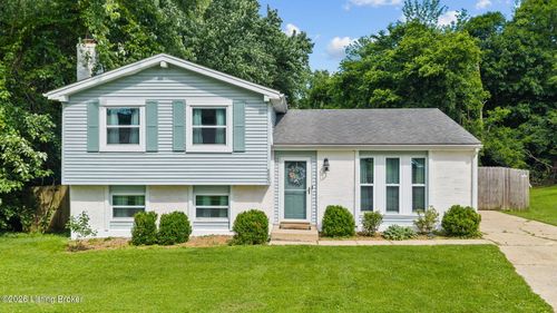 8803 William Penn Way, Louisville, KY, 40228-2565 | Card Image