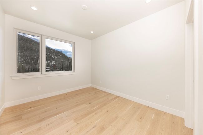108 - 35 Argentine Ct, Condo with 2 bedrooms, 2 bathrooms and null parking in KEYSTONE CO | Image 5