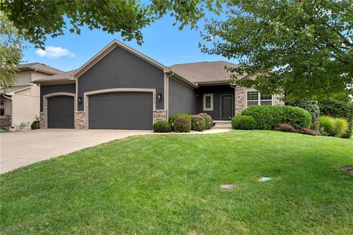 19813 Elmridge St, Spring Hill, KS, 66083-8449 | Card Image