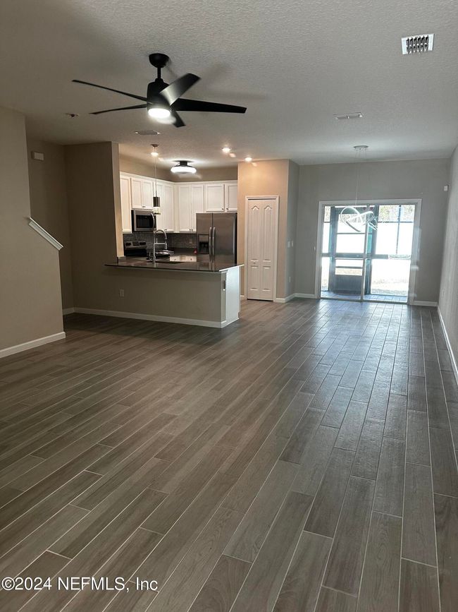 7371 Palm Hills Dr, Townhouse with 3 bedrooms, 3 bathrooms and null parking in JACKSONVILLE FL | Image 9