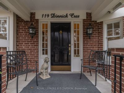 119 Dinnick Cres, House other with 4 bedrooms, 4 bathrooms and 4 parking in Toronto ON | Image 3