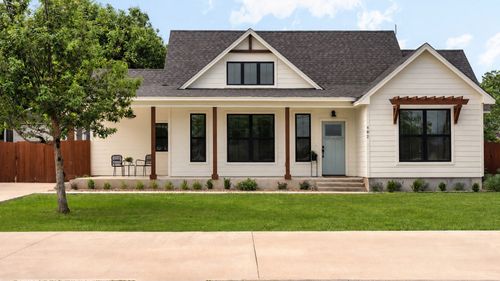 402 E Ash Dr, Johnson City, TX, 78636-4500 | Card Image