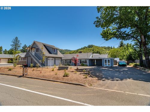 335 Page Rd, Winchester, OR, 97495-8908 | Card Image