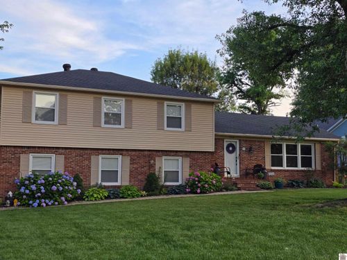 1308 Dogwood Dr, Mayfield, KY, 42066-1907 | Card Image