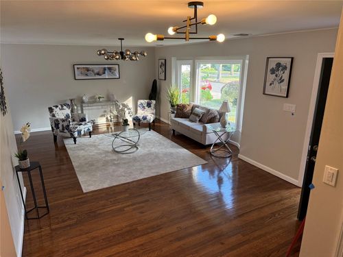 898 Baldwin Dr, Westbury, NY, 11590-1463 | Card Image