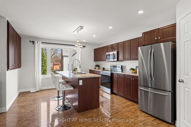 74 Vancourtland St N, House other with 3 bedrooms, 3 bathrooms and 2 parking in Arnprior ON | Image 9