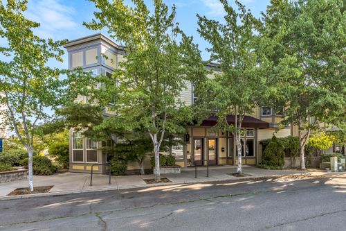 545 A St, Ashland, OR, 97520-2051 | Card Image
