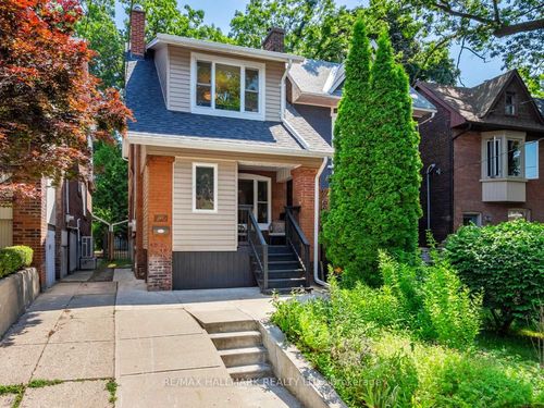 97 Bowmore Rd, Toronto, ON, M4L3J1 | Card Image