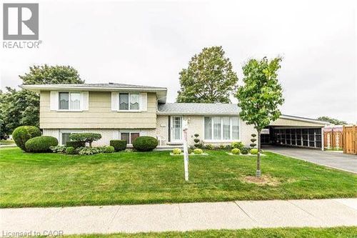 102 Munch Ave, Cambridge, ON, N1R6H8 | Card Image