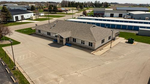 202 5th St Se, Kasson, MN, 55944-2201 | Card Image