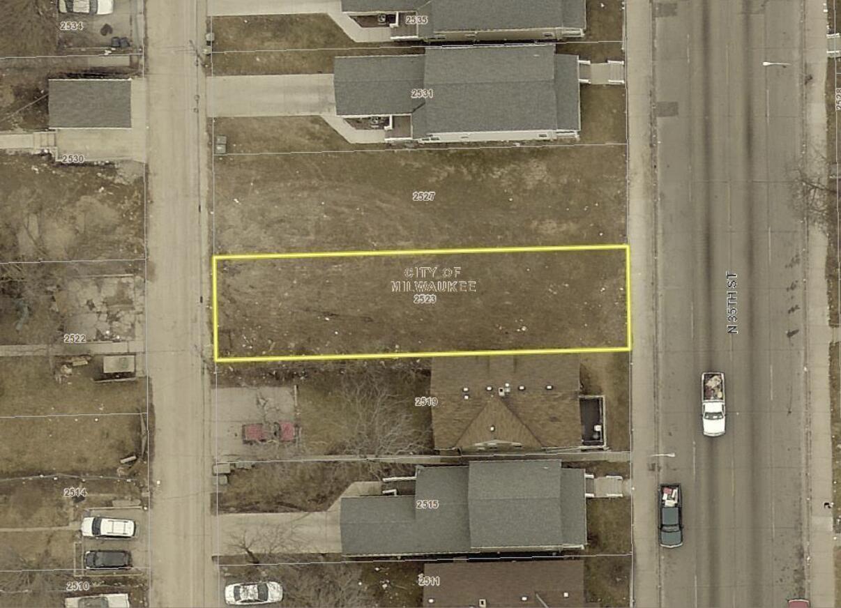 Land in Milwaukee 5
