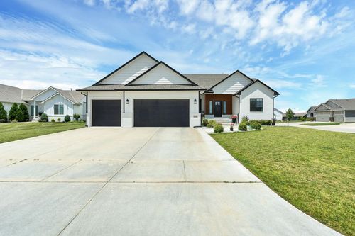 2753 N Eagle Ct, Wichita, KS, 67226-4631 | Card Image