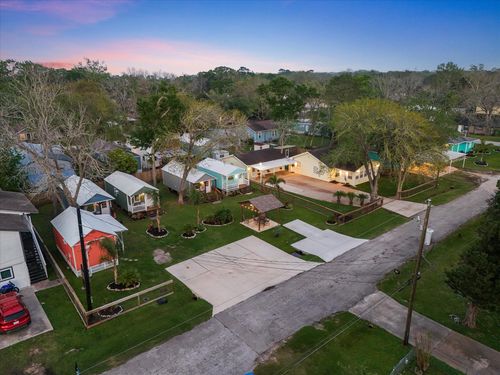 4119 Houx St, Bacliff, TX, 77518-1323 | Card Image