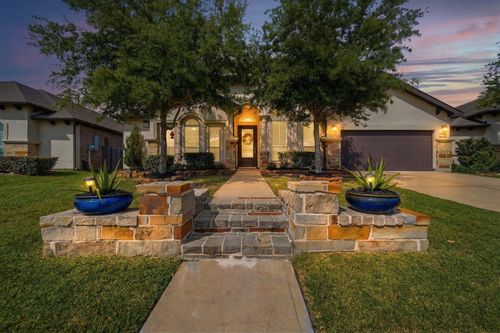 2420 Sky Harbor Ln, Friendswood, TX, 77546-7300 | Card Image