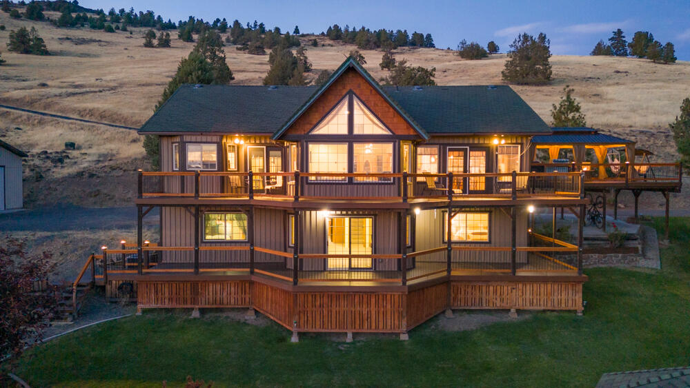 Plum Hill Rd, Klamath Falls, OR 97601