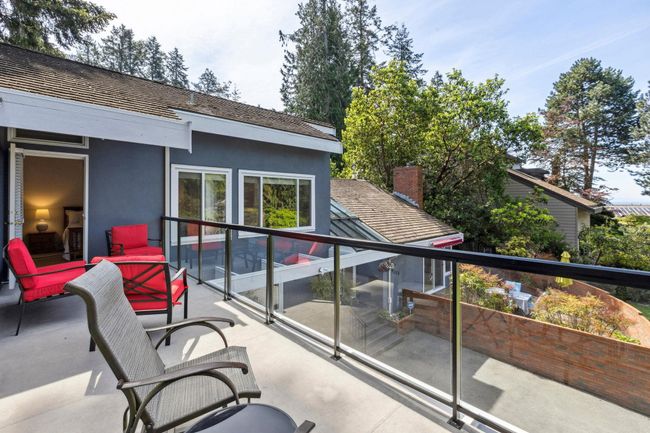 6020 Glenwynd Place, House other with 4 bedrooms, 2 bathrooms and null parking in West Vancouver BC | Image 25
