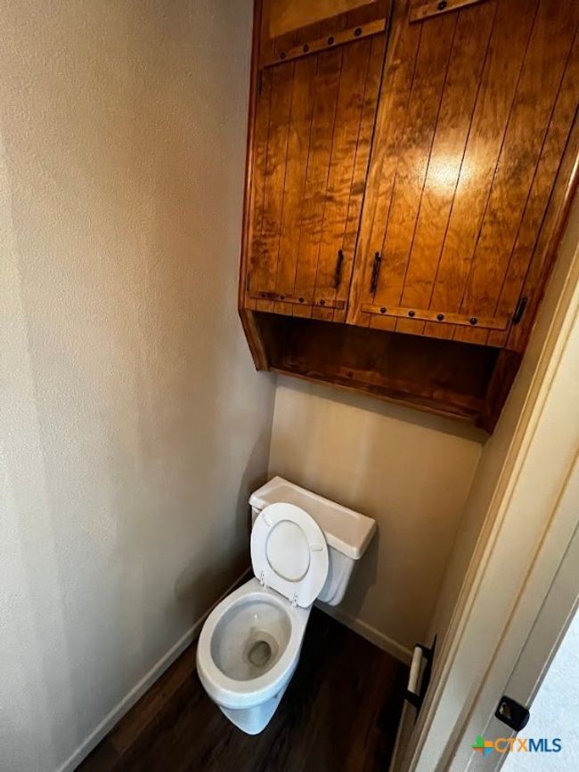 202 S Walnut St, Townhouse with 2 bedrooms, 2 bathrooms and null parking in Lampasas TX | Image 4
