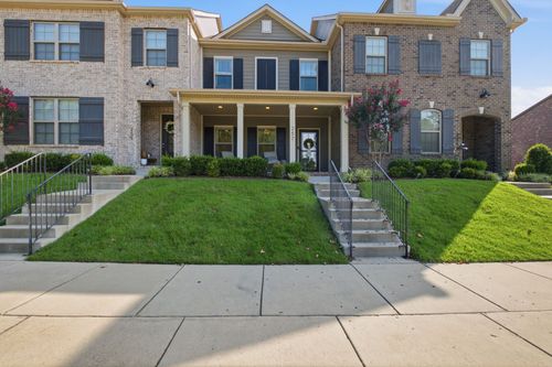 257 Claremont Ct, Gallatin, TN, 37066-1758 | Card Image