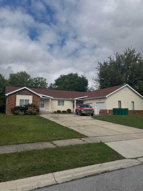 34-7432-34 Noble St, Merrillville, IN, 46410-4351 | Card Image