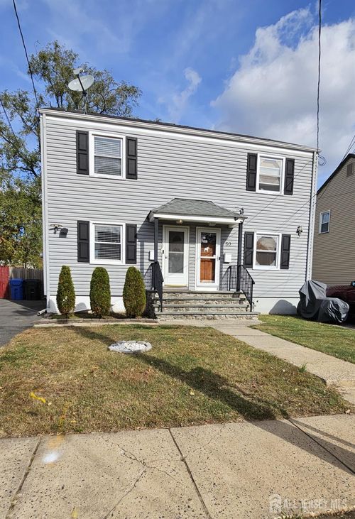 52 Martin Ter, Woodbridge, NJ, 07095-3413 | Card Image