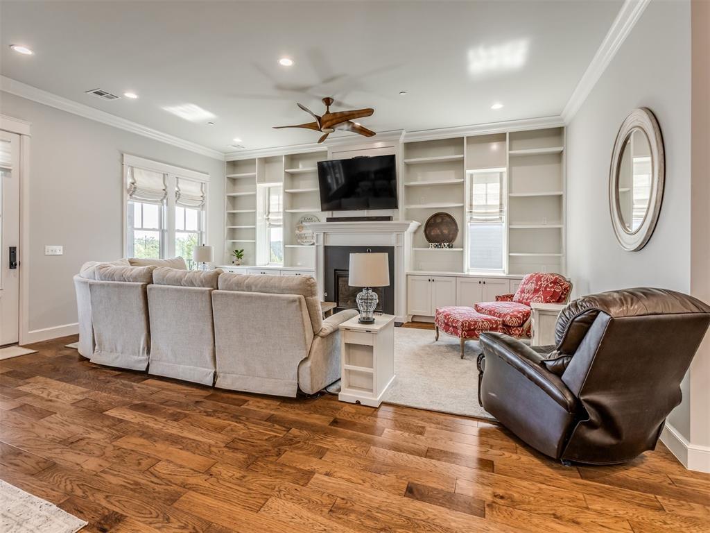 Residential in Carlton Landing 4