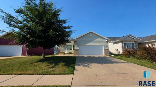 7308 W 51st St Street, Sioux Falls, SD, 57106 | Card Image