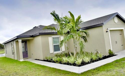 5335 Entertainment Way, FORT PIERCE, FL, 34947-5472 | Card Image