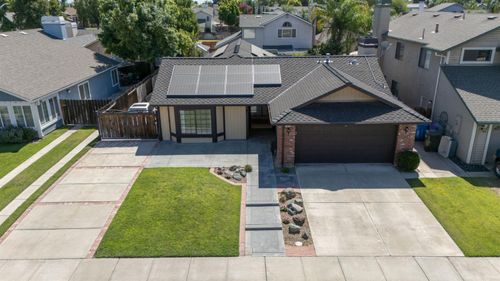 1072 W Eleanor Lane, Manteca, CA, 95337 | Card Image