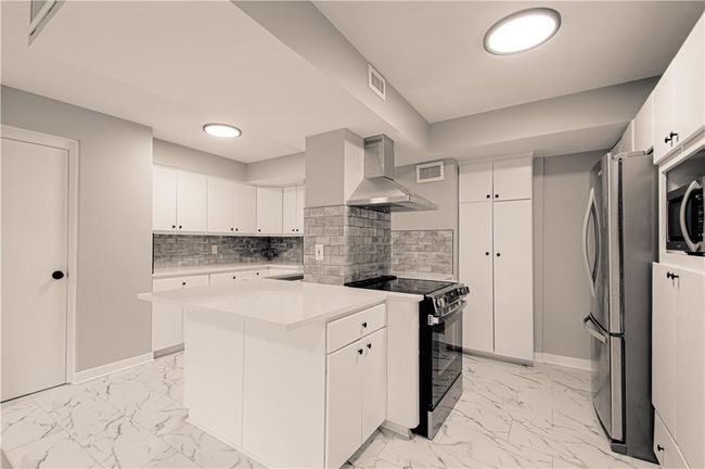 APT-210-211 - 4550 Warwick Blvd, Condo with 3 bedrooms, 3 bathrooms and null parking in Kansas City MO | Image 19