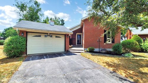 15 Windor Crt, Cannington, ON, L0E1E0 | Card Image