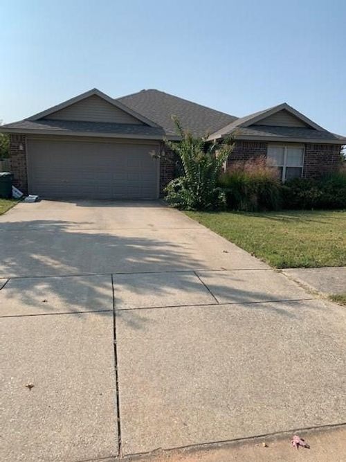 4057 W Spring House Dr, Fayetteville, AR, 72704-7073 | Card Image