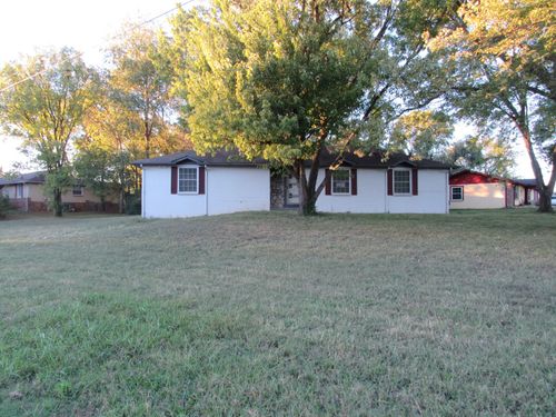 409 Pioneer Dr, Smyrna, TN, 37167-5010 | Card Image