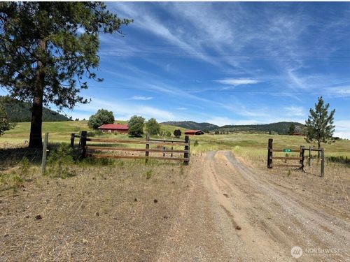 1239 Kewa Meteor Rd, Inchelium, WA, 99138-5006 | Card Image