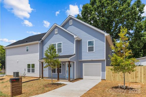 3720 Louisiana Ave, Charlotte, NC, 28208-4709 | Card Image