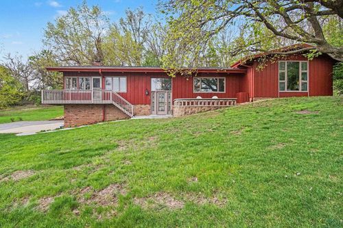 607 W Bluff St, Cherokee, IA, 51012-1365 | Card Image