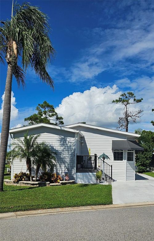 171 Crown Point Dr, NOKOMIS, FL, 34275-1818 | Card Image