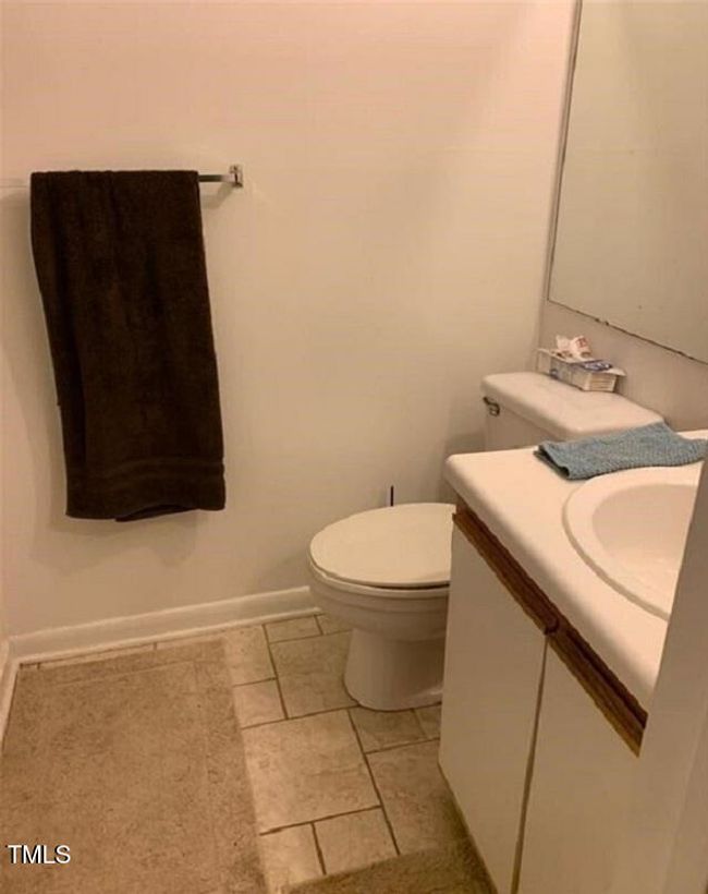 1331 bathroom | Image 8