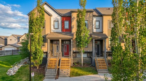 131 Copperpond Row Se, Calgary, AB, T2Z1H3 | Card Image