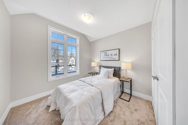 9 Av Micklefield, House other with 4 bedrooms, 3 bathrooms and 2 parking in Whitby ON | Image 23