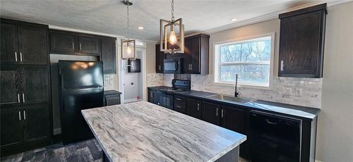 408 S Pine St, Arma, KS, 66712-4035 | Card Image