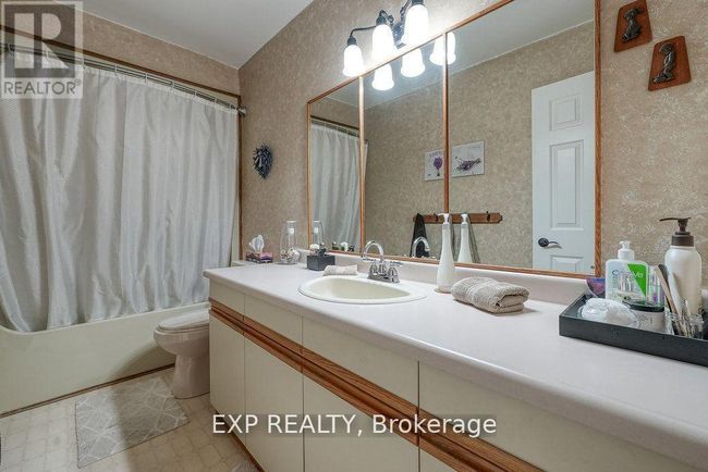68 Thompson Pl, House other with 4 bedrooms, 2 bathrooms and 4 parking in Innerkip ON | Image 13