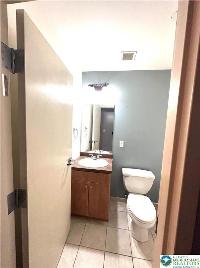 APT-4B - 128 N 8 Th St, Condo with 1 bedrooms, 2 bathrooms and null parking in Allentown PA | Image 12