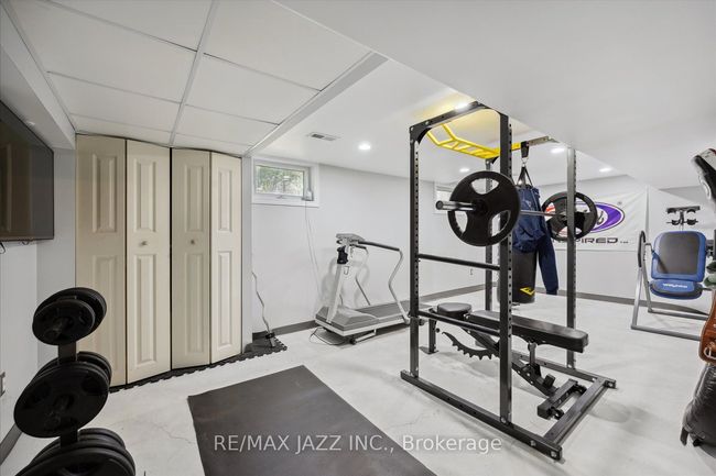 808 Ferndale St, House other with 5 bedrooms, 4 bathrooms and 4 parking in Oshawa ON | Image 30
